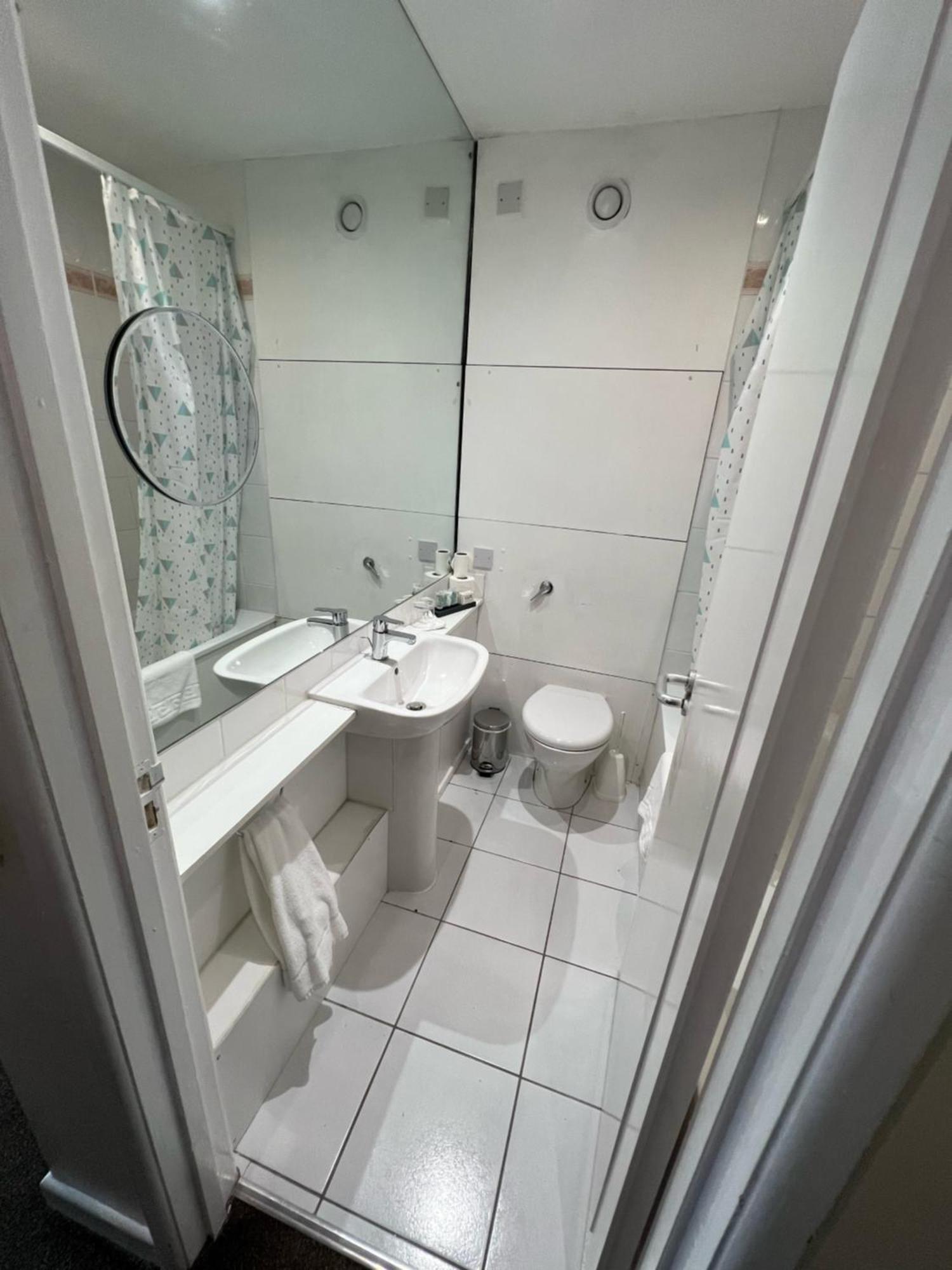 Hermitage Park Hotel Coalville Εξωτερικό φωτογραφία